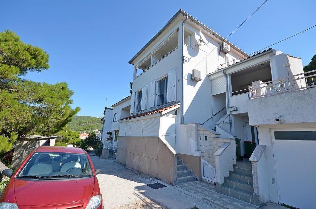 Apartments Vlasta Tribunj  Exterior photo